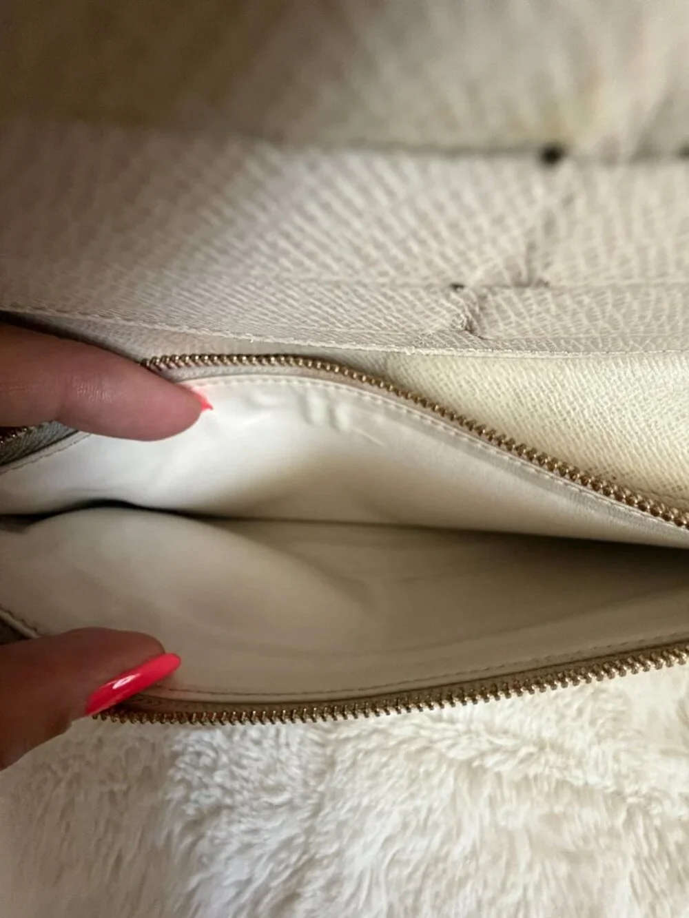 Louis Vuitton Monogram Canvas Ivorie Insolite Long Wallet